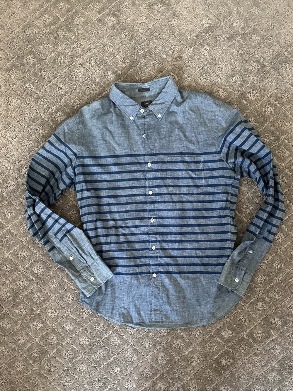 Men’s J. Crew Navy and Blue Stripe Button Down shirt Size L slim